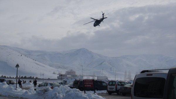 Bitlis'te askeri timin üzerine çığ düştü