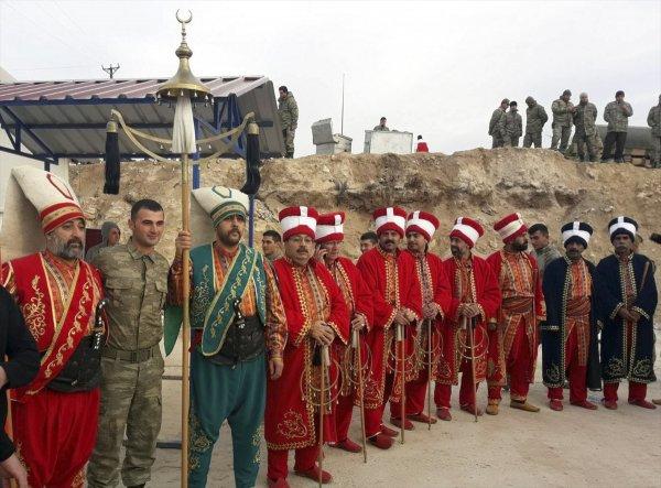 Sınırdaki askere mehteran desteği