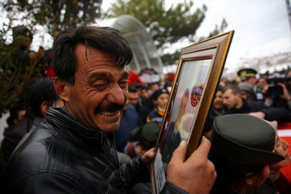 Bitlis Şehitlerine veda