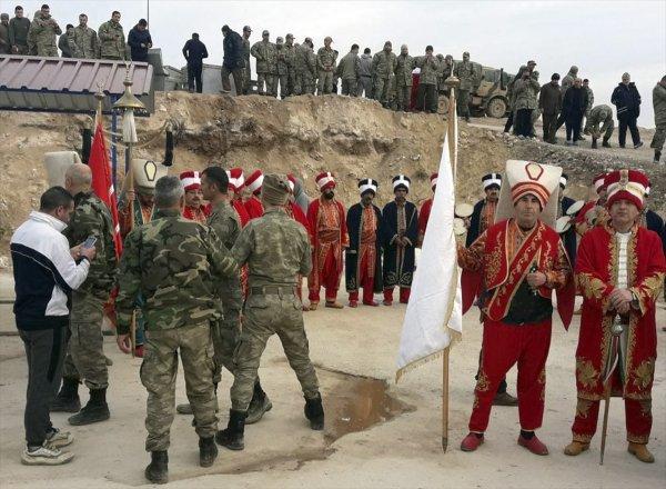 Sınırdaki askere mehteran desteği