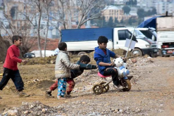 İki kardeşi öldüren çukur hala tehlike saçıyor