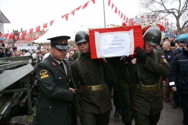 Bitlis Şehitlerine veda