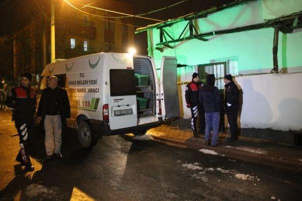 Sivas'ta yaşayan Afgan ailede kavga: Karısını öldürdü