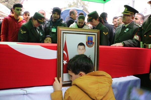 Bitlis Şehitlerine veda