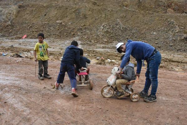 İki kardeşi öldüren çukur hala tehlike saçıyor