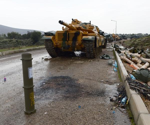 Afrin'e zırh delici toplar yağdı
