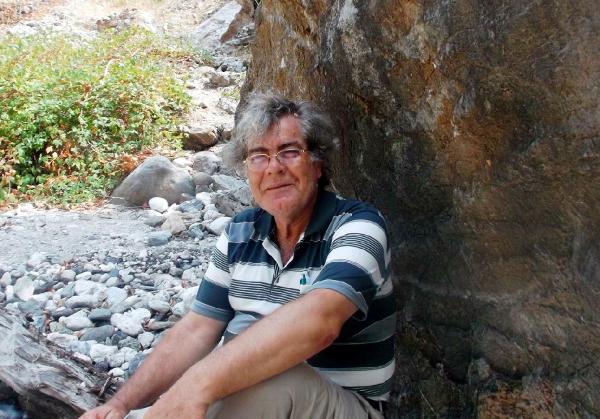 Borçlarını ödeyemeyen emlakçı intihar etti