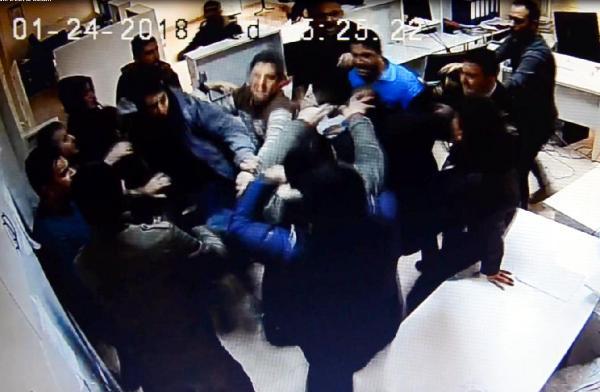 Diyarbakır'da DEDAŞ binasına saldırı