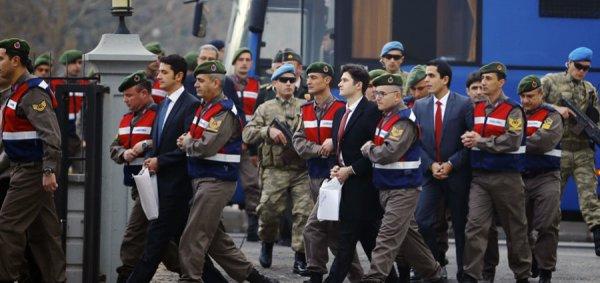 500 FETÖ'cü sanığa 4,5 milyon lira tazminat davası açıldı