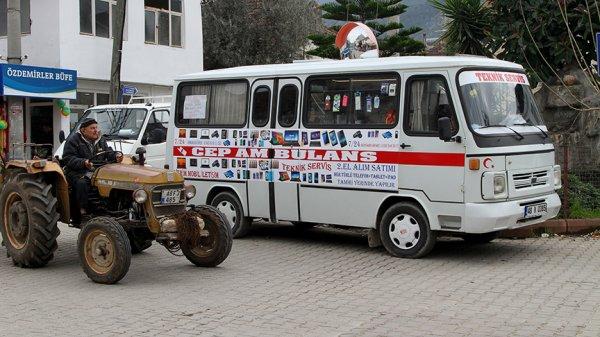 'Cep ambulansı' ile köy köy dolaşıyor