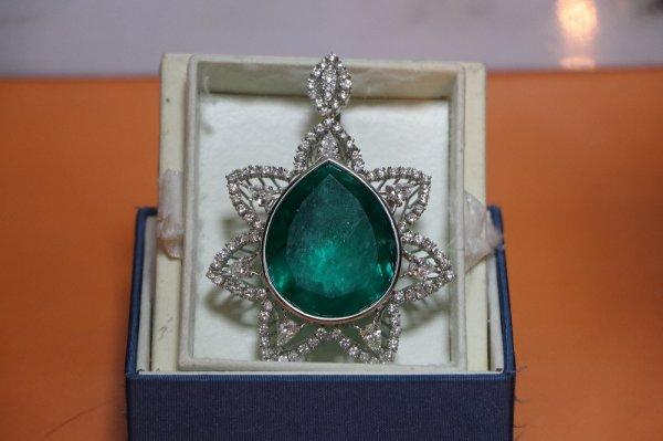 Çalınan 1 milyon dolarlık zümrüt taş 2 yıl sonra bulundu