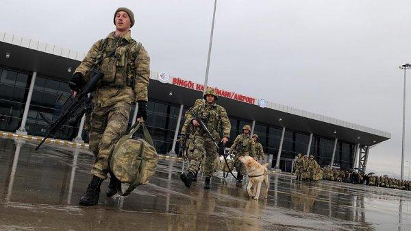 Mayın arama köpeği 'Ayevi' Afrin'de Mehmetçik'in gözü