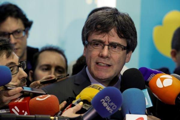 Katalonya Puigdemont'un başkanlığını oylayacak