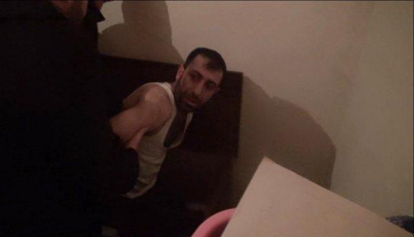 Şanlıurfa'da uyuşturucu taciri çeyiz sandığında yakalandı