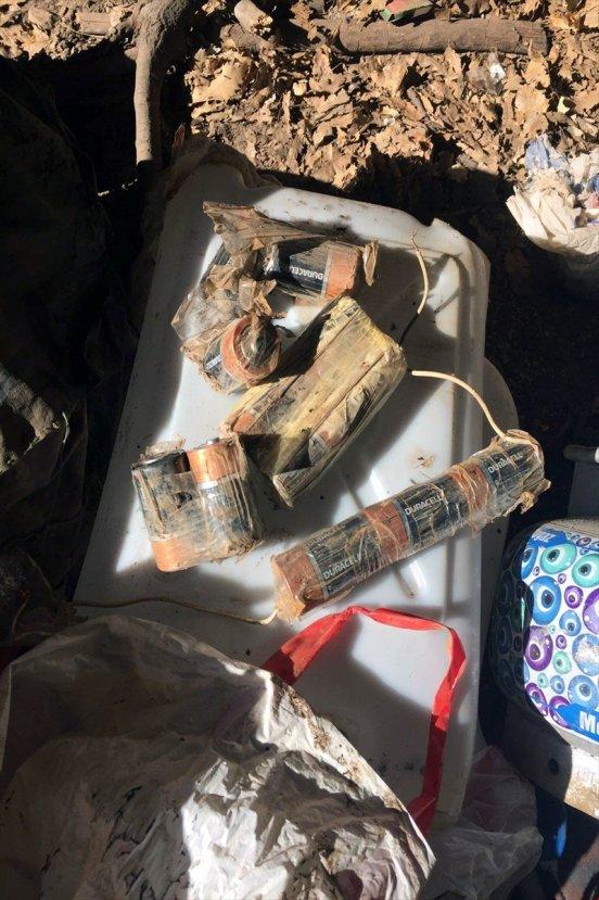Tunceli'de PKK'nın 3 sığınağı ele geçti