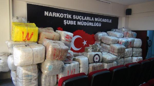 İzmir'de 1.5 ton uyuşturucu ele geçirildi