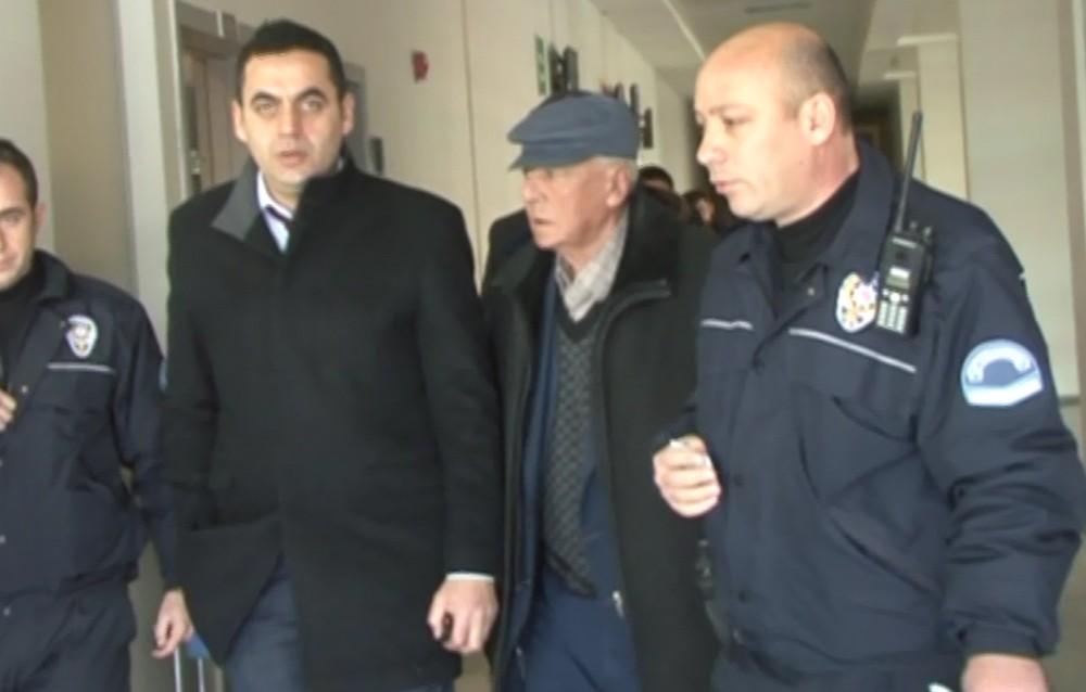 İmam nikahlı eşi tarafından dolandırılınca dehşet saçtı