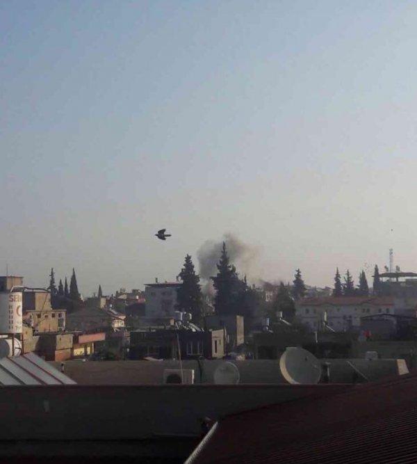 Reyhanlı’ya 2 roket atıldı