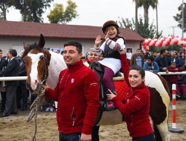 Türkiye Jokey Kulübü, 6. At'la Terapi merkezini açtı