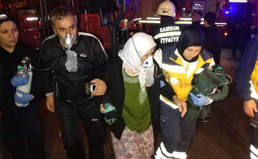 Samsun’da yangın: 9 kişi ölümden döndü