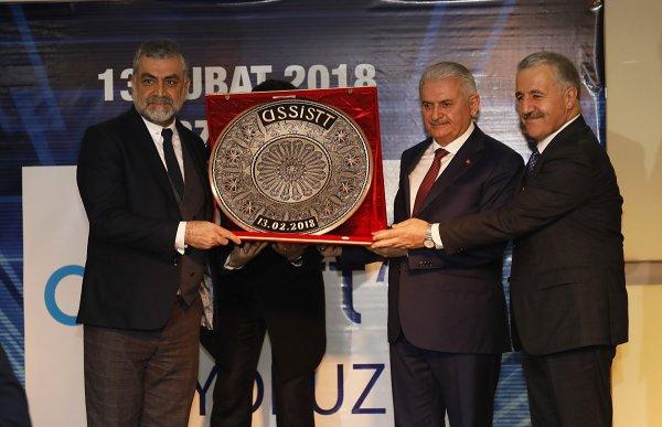 Başbakan Yıldırım'dan AssisTT'ye ziyaret