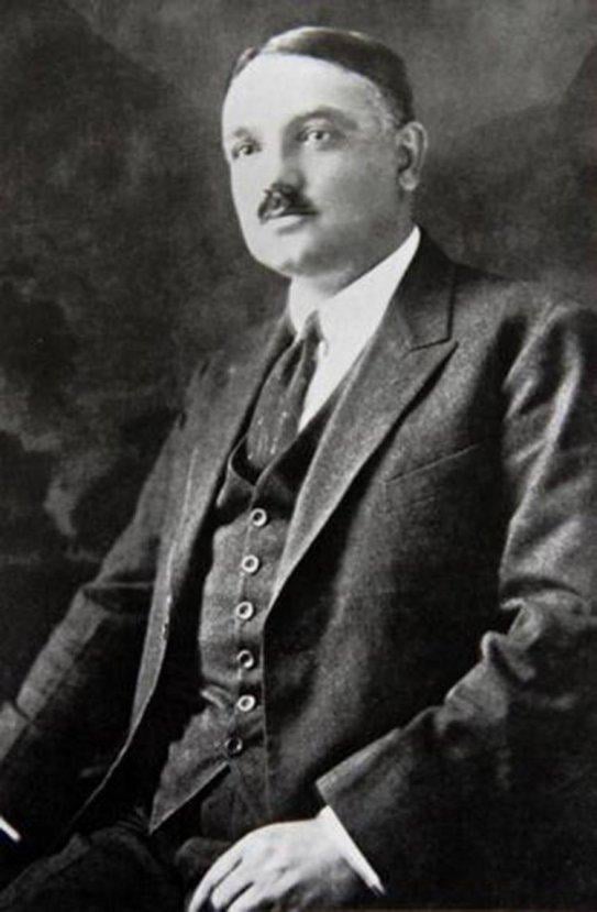 Tevfik Fikret ve milli şair Mehmet Akif Ersoy’un münakaşaları