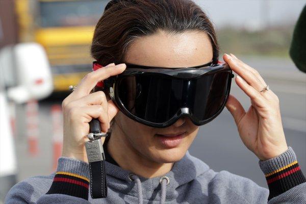 'Alkollü gözlüğü' takanlar zor anlar yaşadı