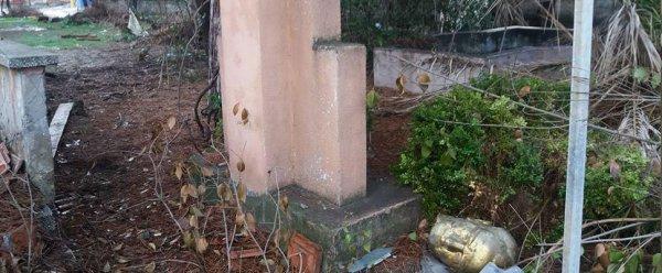 Manisa'da Atatürk büstüne saldırı