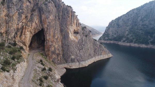 Orman ve Su İşleri Bakanlığı yarasalar için yuva yaptı