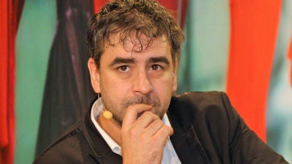 Deniz Yücel 18 yıl hapis istemine rağmen serbest kaldı