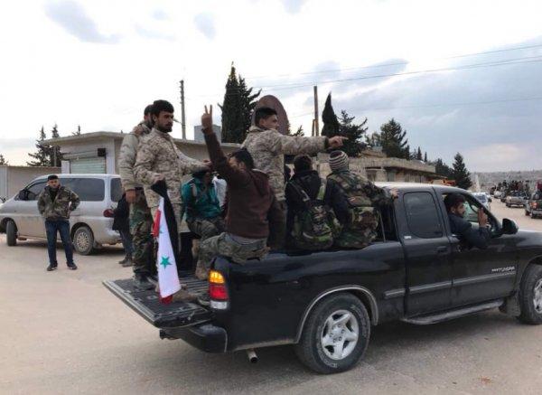 Rejim yanlısı Şii milisler Afrin'e girmeye başladı