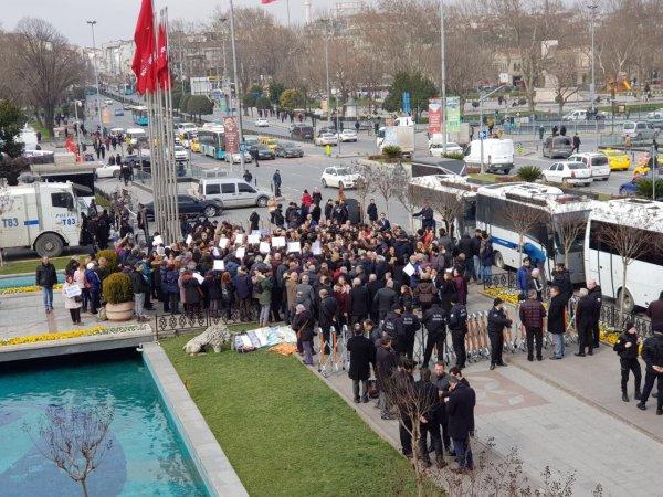Maçka Parkı'nda ağaç taşıma işlemleri sonlandırıldı