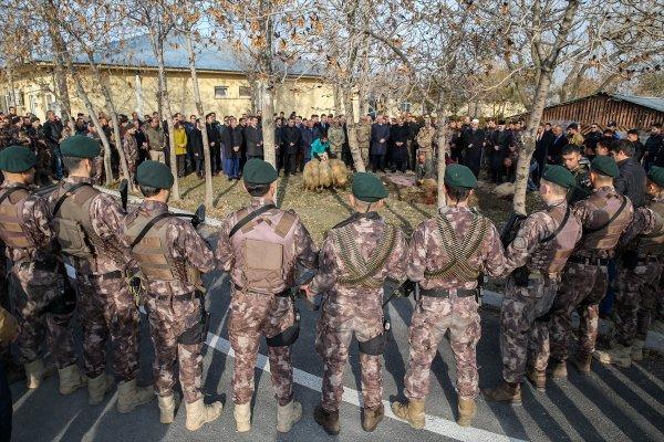 PÖH ve JÖH'ler dualarla Afrin'e uğurlandı