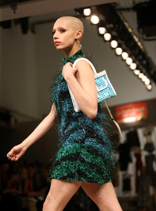 Londra Moda Haftası'nda İbrahim Tatlıses'in şarkısı