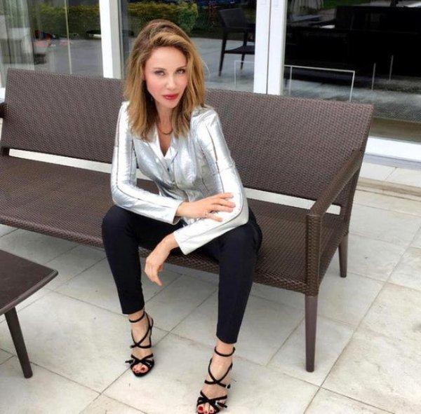 Demet Akalın'dan dul açıklaması