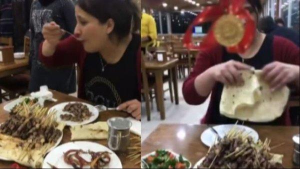 Denizli'de çöp şiş yarışması: Yarım saatte 151 tane yedi