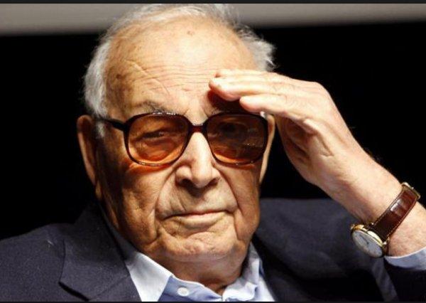 İnsan evrende gövdesi kadar değil yüreği kadar yer kaplar