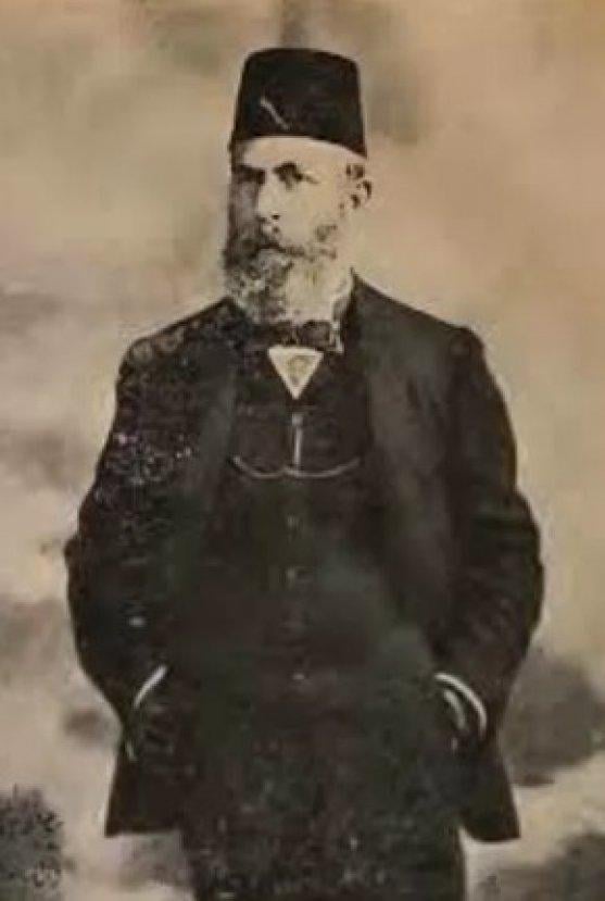 Recaizade Mahmud Ekrem kimdir