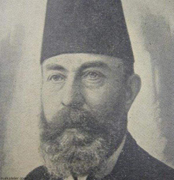 Recaizade Mahmud Ekrem kimdir