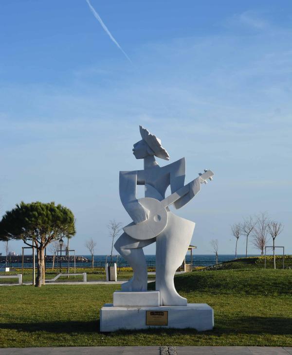 Tekirdağ, heykellerle açık hava müzesine dönüştü