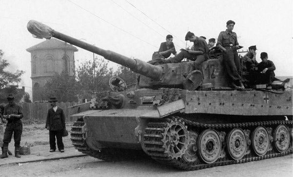 Hitler'in Nazi tankları