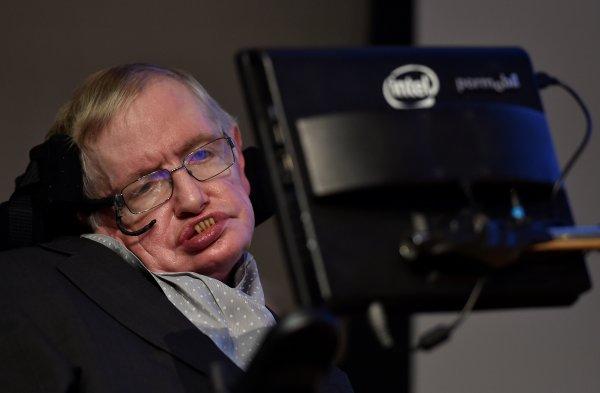 Stephen Hawking'e Allah'ın varlığı sorulmuştu