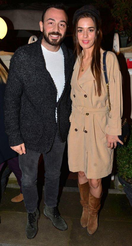 Soral kardeşler annelerine sürpriz yaptı