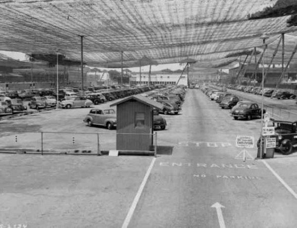 Boeing'in mahalle görünümlü uçak fabrikası