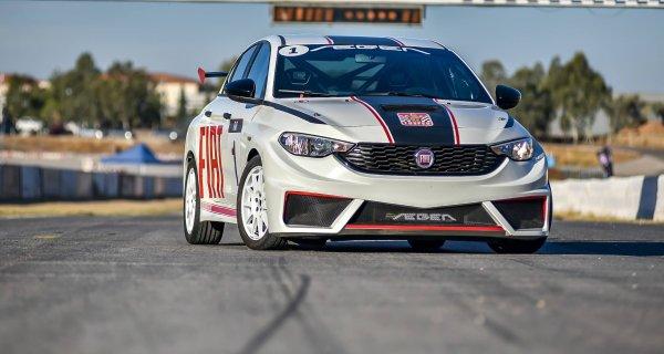 Sürücüler Fiat Egea ile yarış pilotu oldu