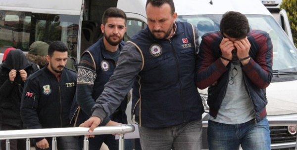 FETÖ operasyonunda 2 asker tutuklandı