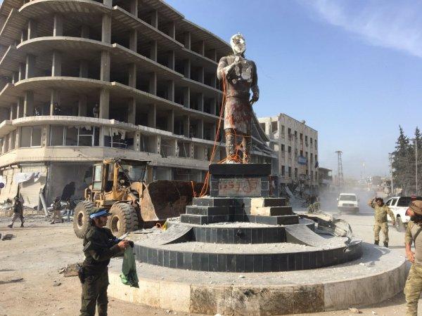 TSK ve ÖSO Afrin merkeze girdi