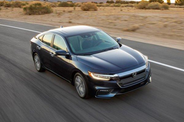 Honda yeni lüks sedanını tanıtıyor