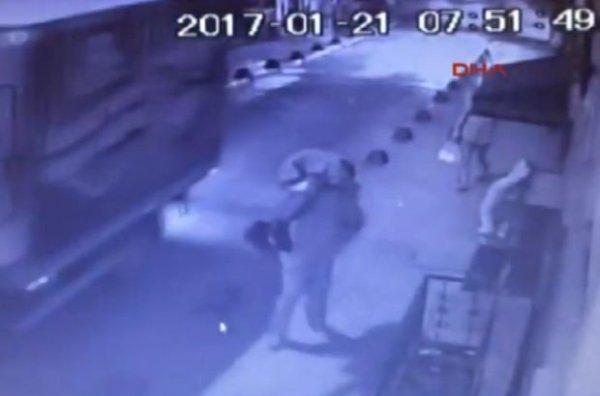 Taksim'de kaçırdığı kadına tecavüz eden sapık gözaltında