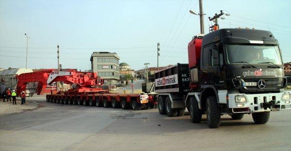 'Dev trafo' kara yoluyla taşındı